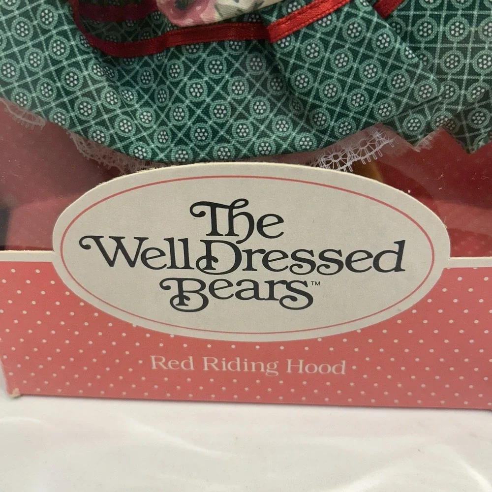 New In Box Madame Alexander The Well Dressed Bears -Red Ridding Hood
